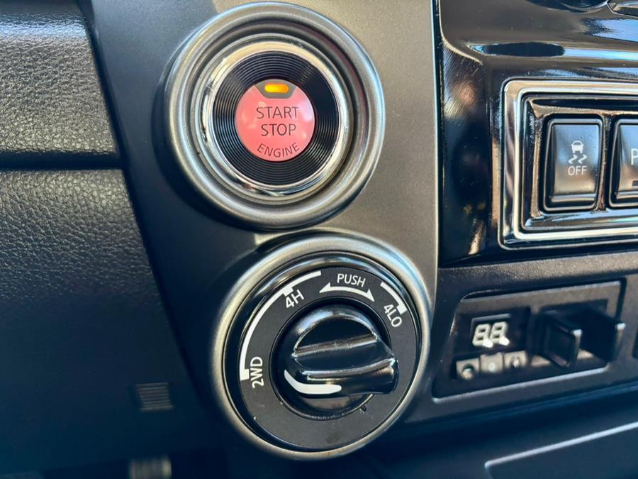 2016 Nissan Titan XD 4WD Crew Cab Platinum Reserve Diesel, available for sale in South Windsor, Connecticut | Mike And Tony Auto Sales, Inc. South Windsor, Connecticut 2016 Nissan Titan XD 4WD Crew Cab Platinum Reserve Diesel, available for sale in South Windsor, Connecticut | Mike And Tony Auto Sales, Inc. South Windsor, Connecticut