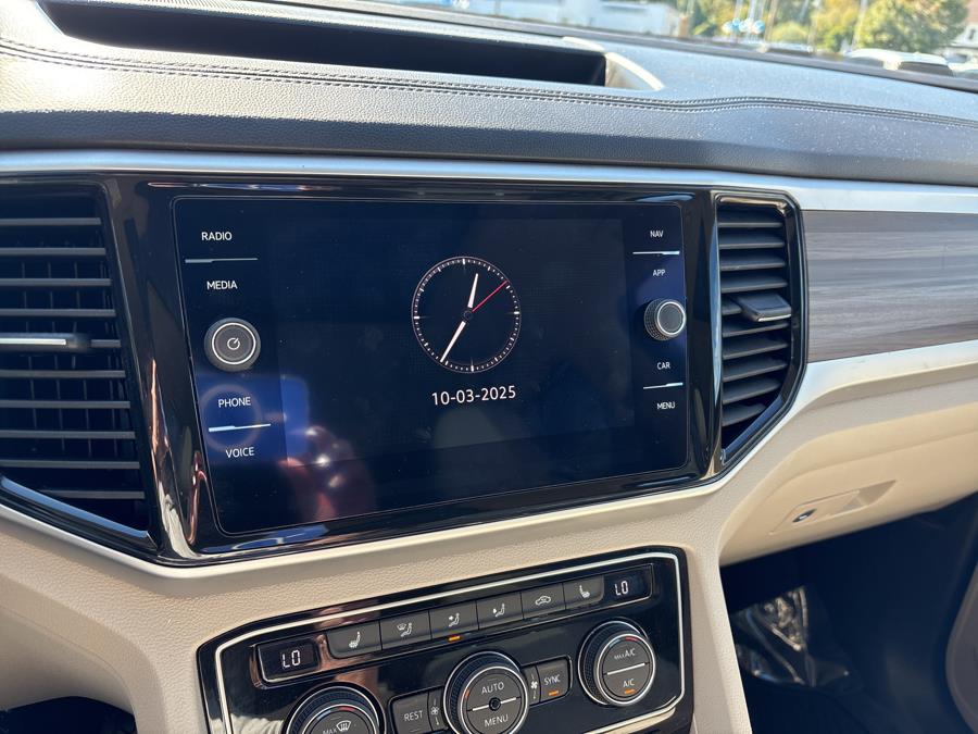 2021 Volkswagen Atlas V6 SEL photo 8