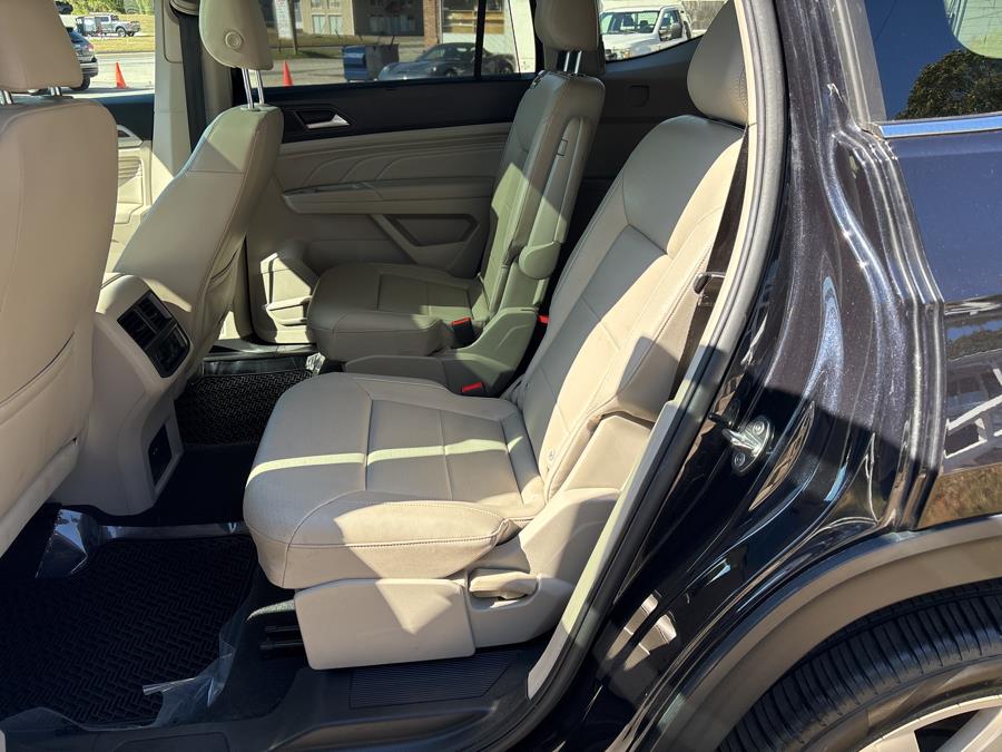 2021 Volkswagen Atlas V6 SEL photo 18