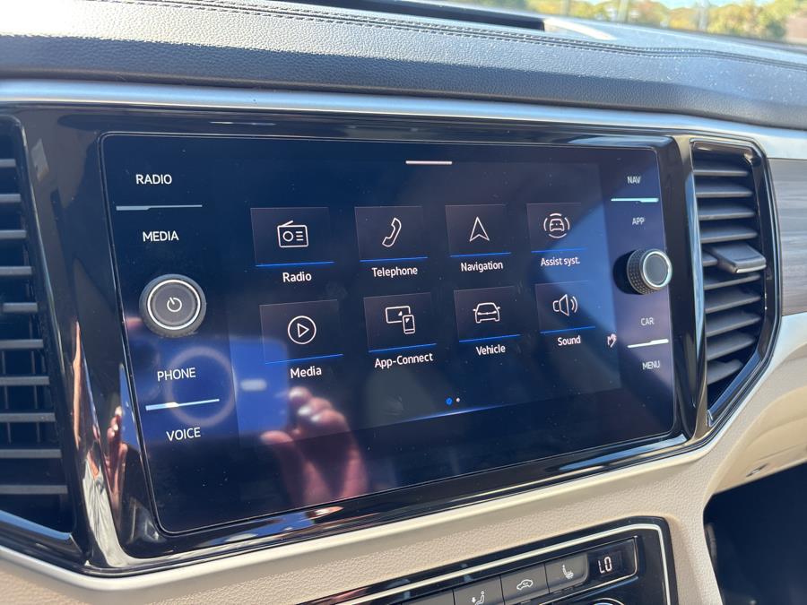 2021 Volkswagen Atlas V6 SEL photo 12