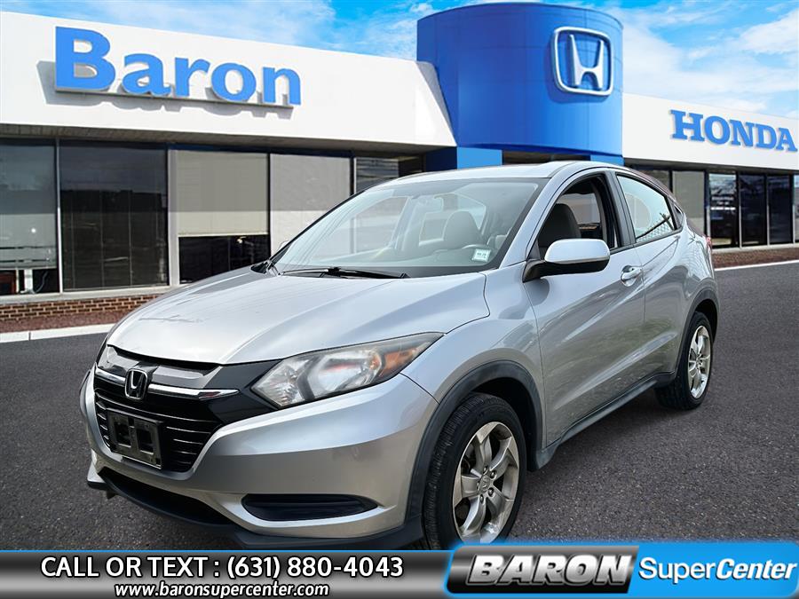 Used 2017 Honda Hr-v in Patchogue, New York | Baron Supercenter. Patchogue, New York