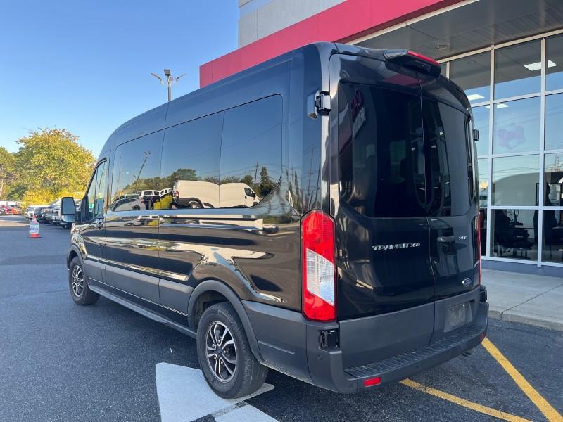 2022 Ford Transit Passenger Van XLT photo 5