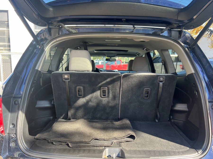 2016 Honda Pilot AWD 4dr EX-L, available for sale in New Haven, Connecticut | Unique Auto Sales LLC. New Haven, Connecticut 2016 Honda Pilot AWD 4dr EX-L, available for sale in New Haven, Connecticut | Unique Auto Sales LLC. New Haven, Connecticut