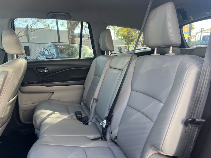 2016 Honda Pilot AWD 4dr EX-L, available for sale in New Haven, Connecticut | Unique Auto Sales LLC. New Haven, Connecticut 2016 Honda Pilot AWD 4dr EX-L, available for sale in New Haven, Connecticut | Unique Auto Sales LLC. New Haven, Connecticut