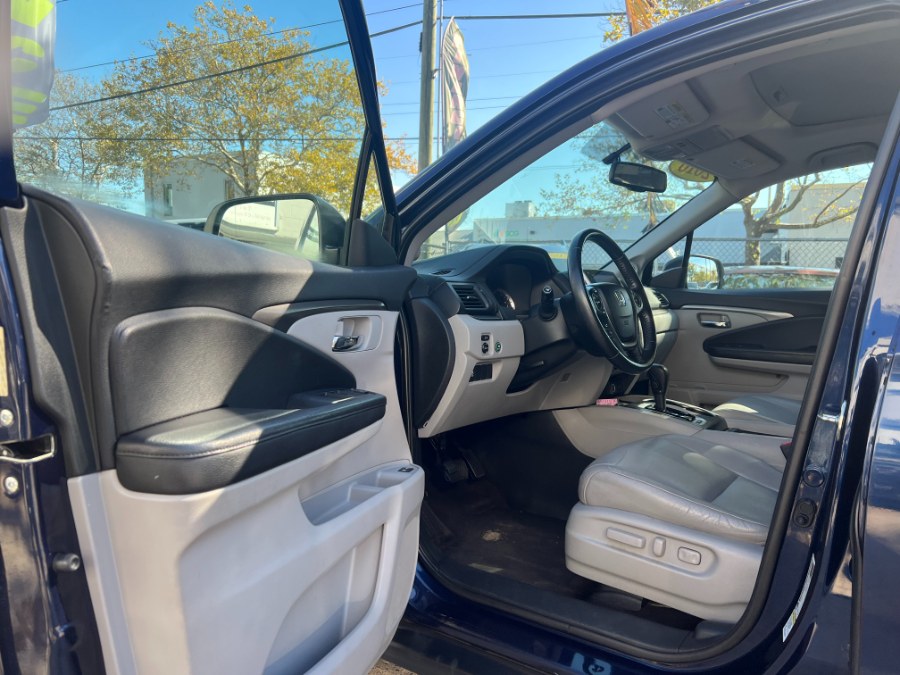2016 Honda Pilot AWD 4dr EX-L, available for sale in New Haven, Connecticut | Unique Auto Sales LLC. New Haven, Connecticut 2016 Honda Pilot AWD 4dr EX-L, available for sale in New Haven, Connecticut | Unique Auto Sales LLC. New Haven, Connecticut