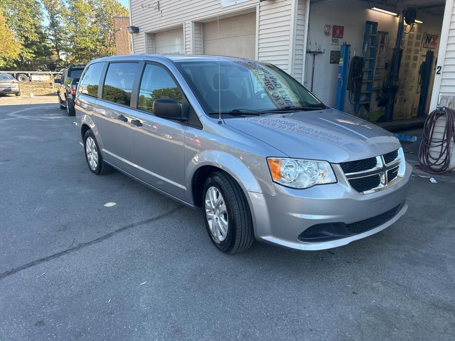 2019 Dodge Grand Caravan SE photo 3