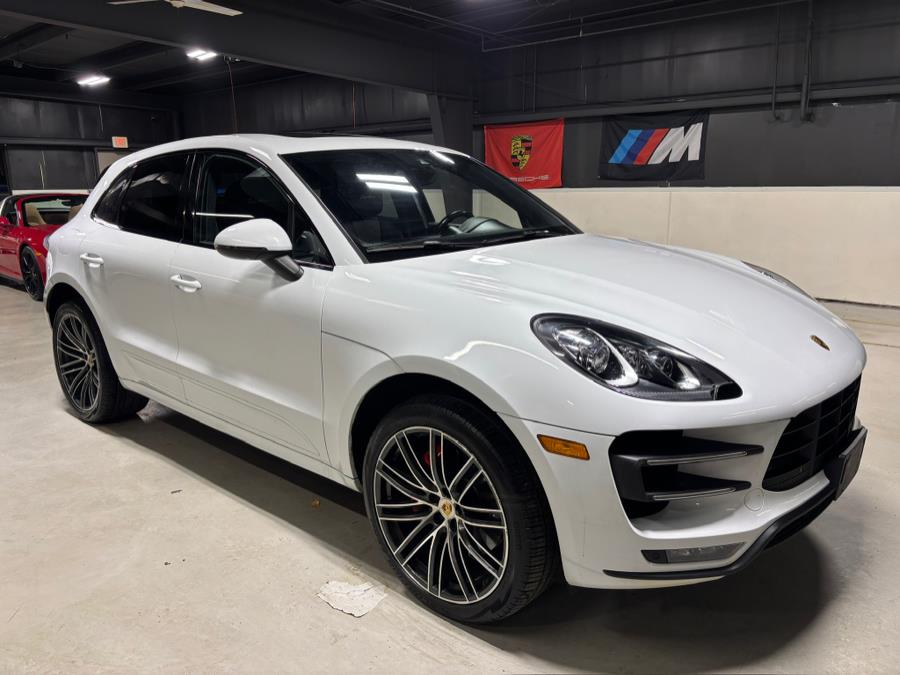 2018 Porsche Macan Turbo Performance Package photo 6