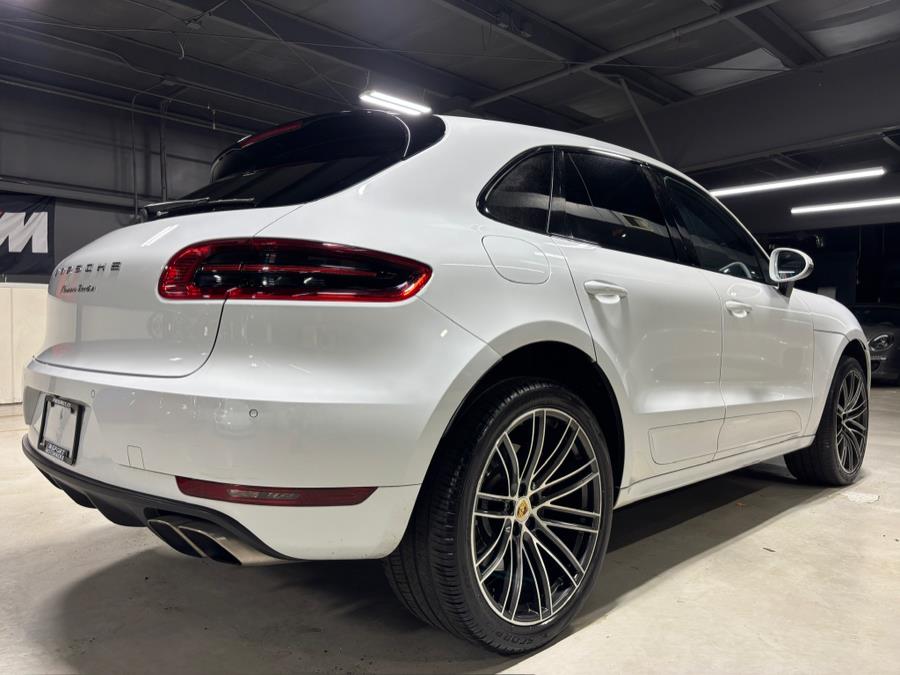 2018 Porsche Macan Turbo Performance Package photo 5