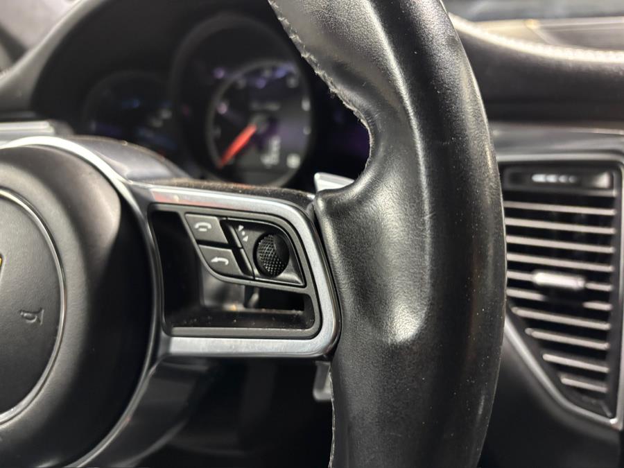 2018 Porsche Macan Turbo Performance Package photo 14