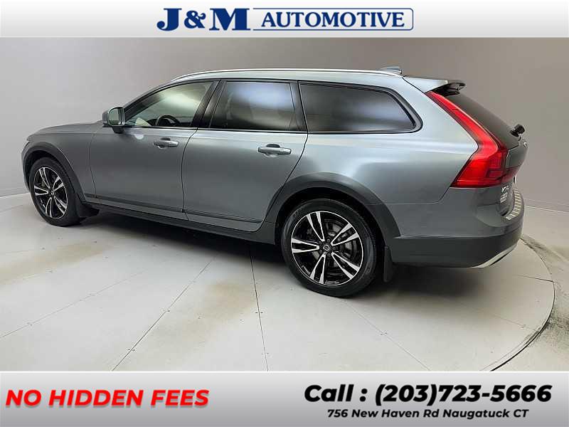 2019 Volvo V90 Cross Country T5 photo 3