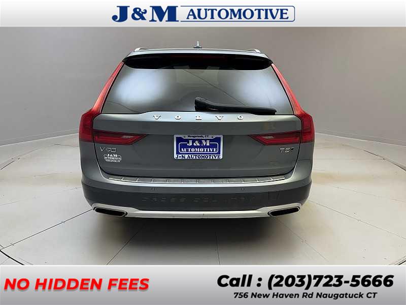 2019 Volvo V90 Cross Country T5 photo 4