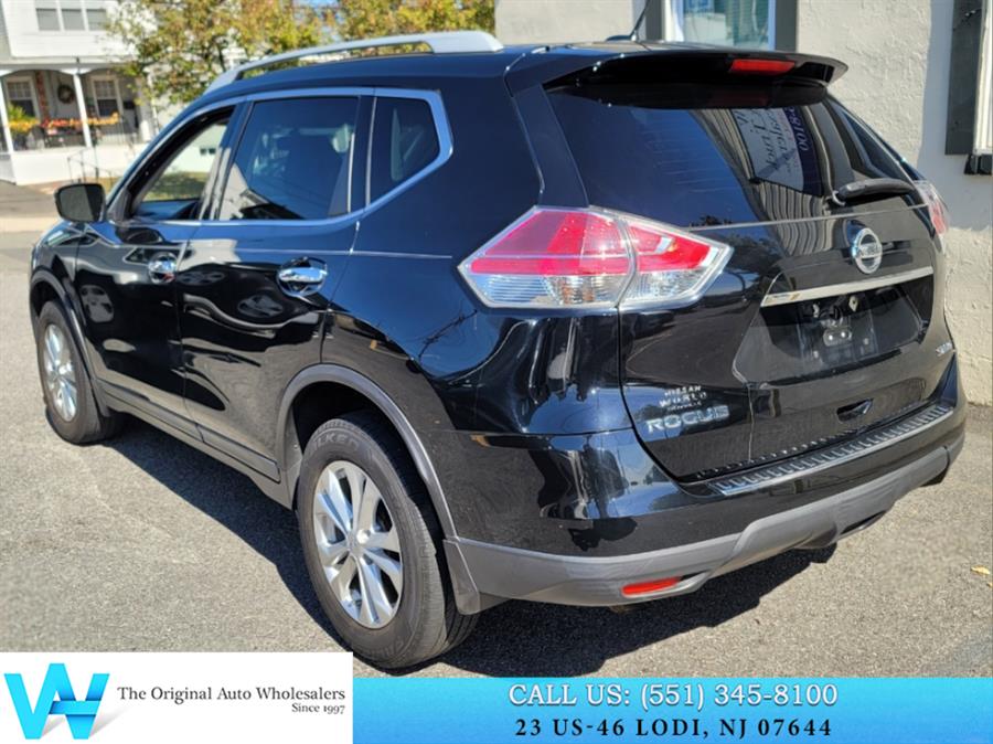2015 Nissan Rogue SV photo 4
