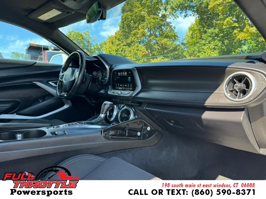 2016 Chevrolet Camaro 1SS photo 16