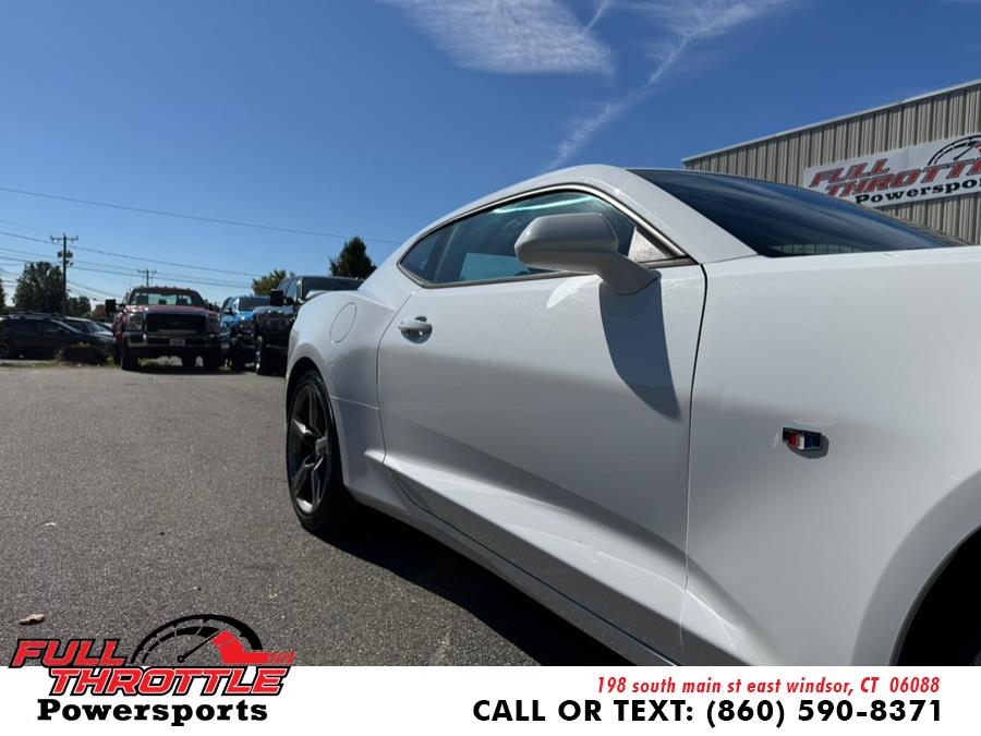 2016 Chevrolet Camaro 1SS photo 2
