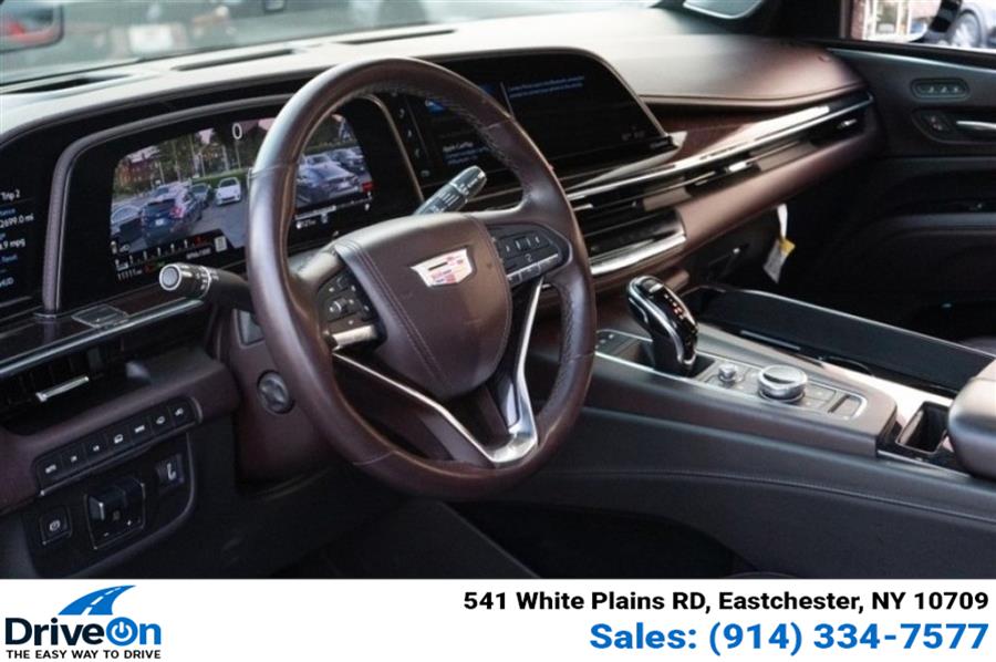 2023 Cadillac Escalade Sport Platinum photo 2