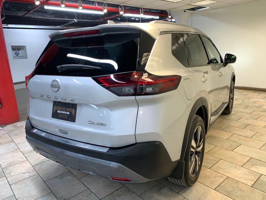 2023 Nissan Rogue SL photo 8