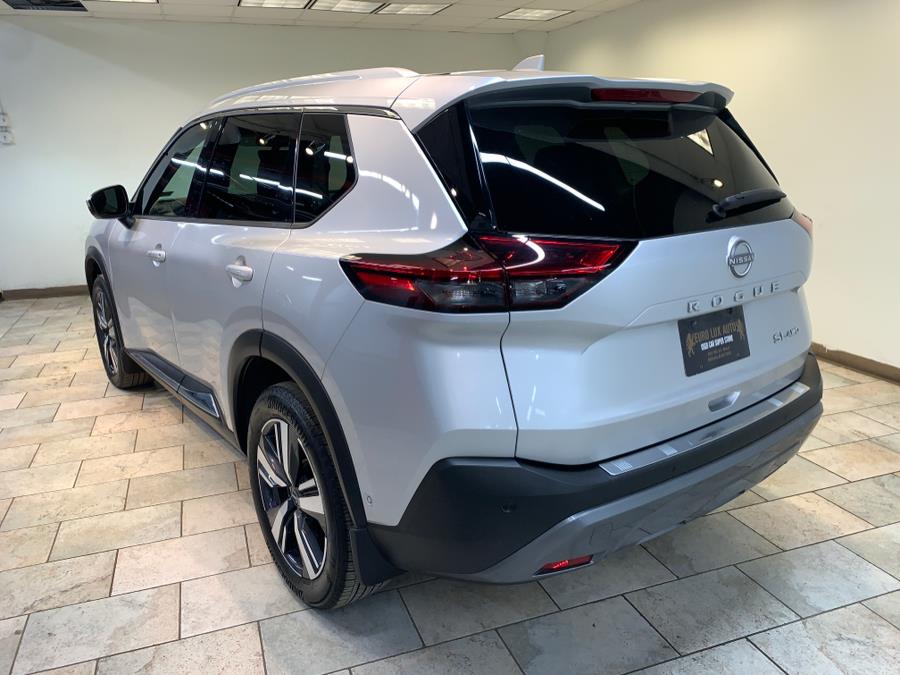 2023 Nissan Rogue SL photo 5