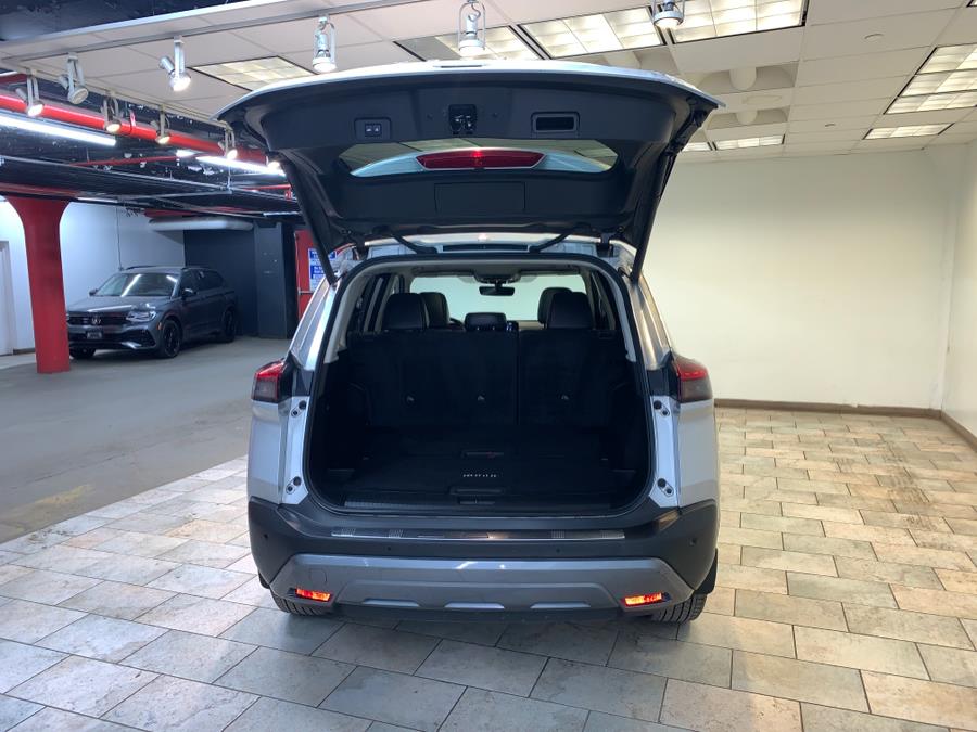 2023 Nissan Rogue SL photo 44