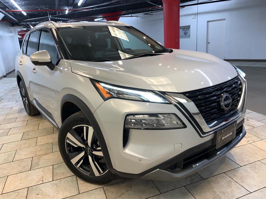2023 Nissan Rogue SL photo 2