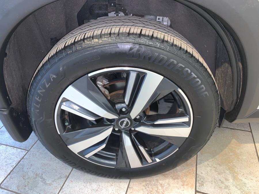 2023 Nissan Rogue SL photo 10