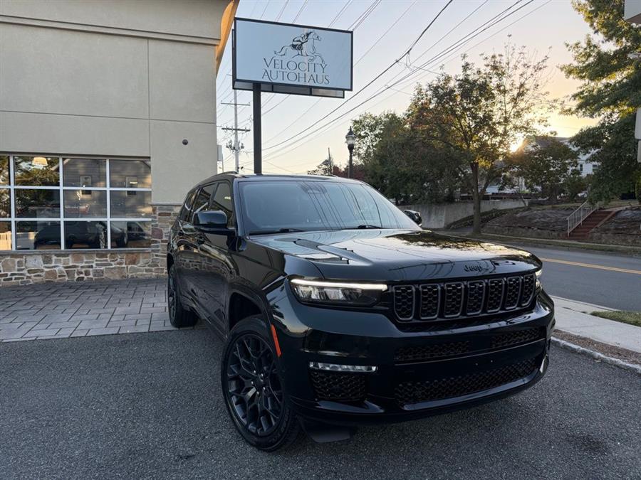 2023 Jeep Grand Cherokee L Summit Reserve's photo