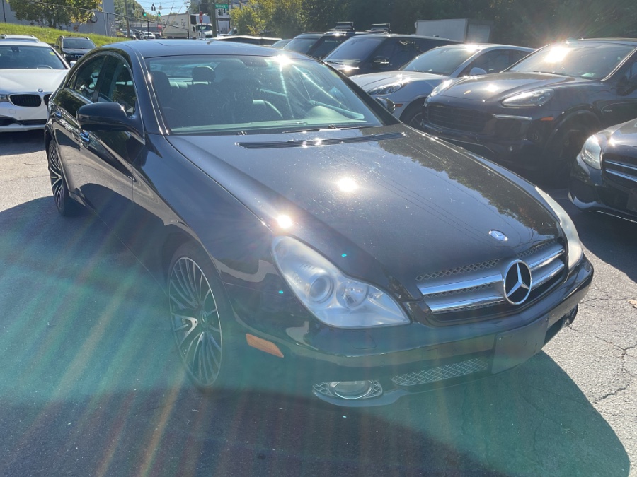 Used 2010 Mercedes-Benz CLS-Class in Waterbury, Connecticut | Jim Juliani Motors. Waterbury, Connecticut