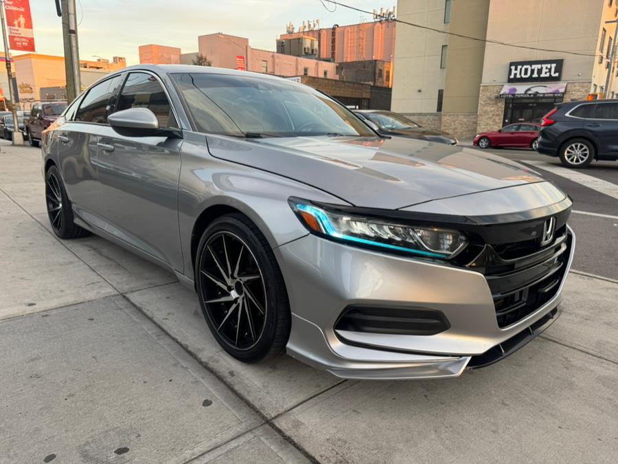 2019 Honda Accord LX 1.5T photo 4