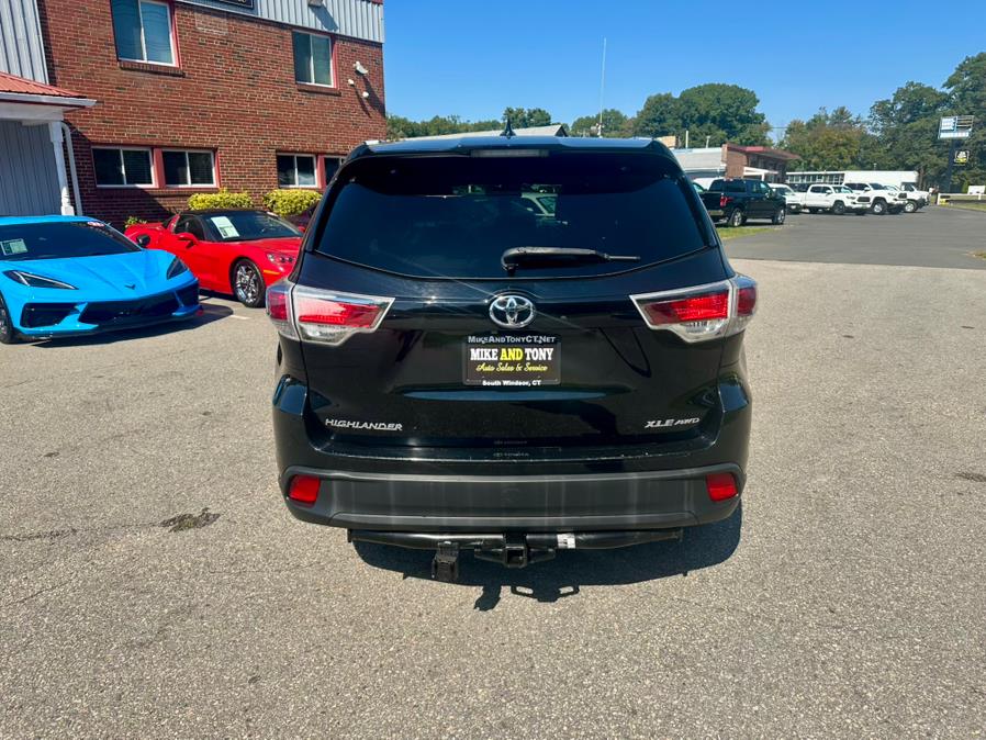 2016 Toyota Highlander AWD 4dr V6 XLE (Natl), available for sale in South Windsor, Connecticut | Mike And Tony Auto Sales, Inc. South Windsor, Connecticut 2016 Toyota Highlander AWD 4dr V6 XLE (Natl), available for sale in South Windsor, Connecticut | Mike And Tony Auto Sales, Inc. South Windsor, Connecticut