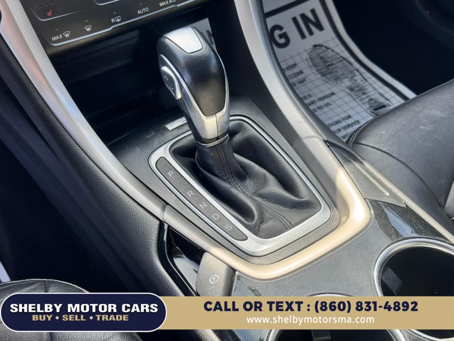 2013 Ford Fusion SE photo 11