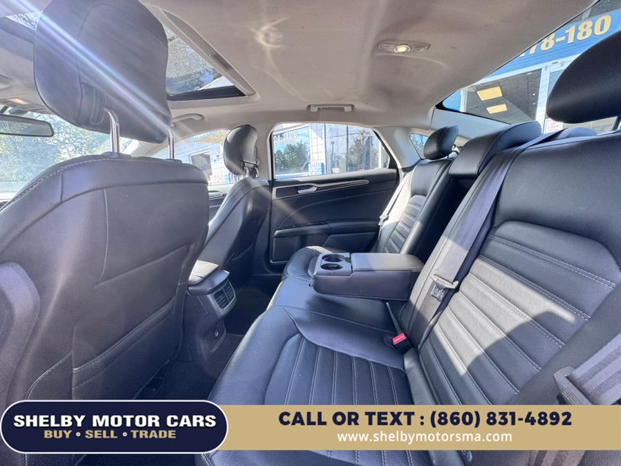 2013 Ford Fusion SE photo 17