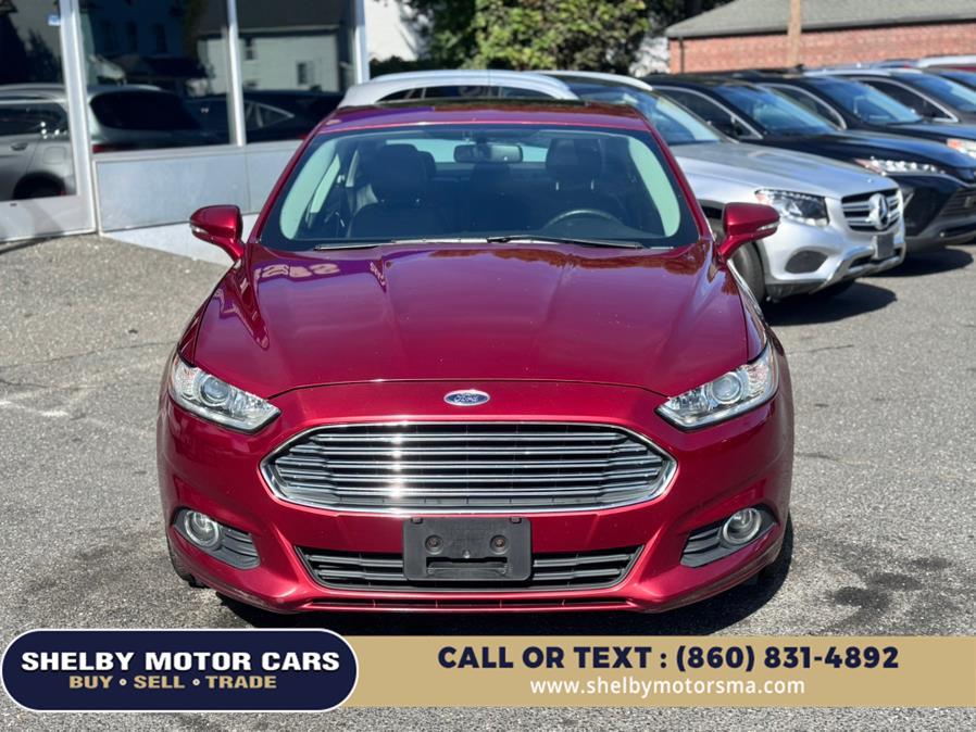 2013 Ford Fusion SE photo 2