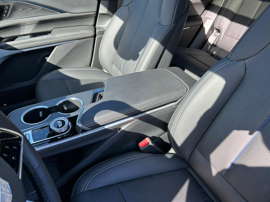 2024 Cadillac LYRIQ Luxury 3 AWD 600E4, available for sale in Daly City, California | Green Light Auto Wholesale. Daly City, California 2024 Cadillac LYRIQ Luxury 3 AWD 600E4, available for sale in Daly City, California | Green Light Auto Wholesale. Daly City, California