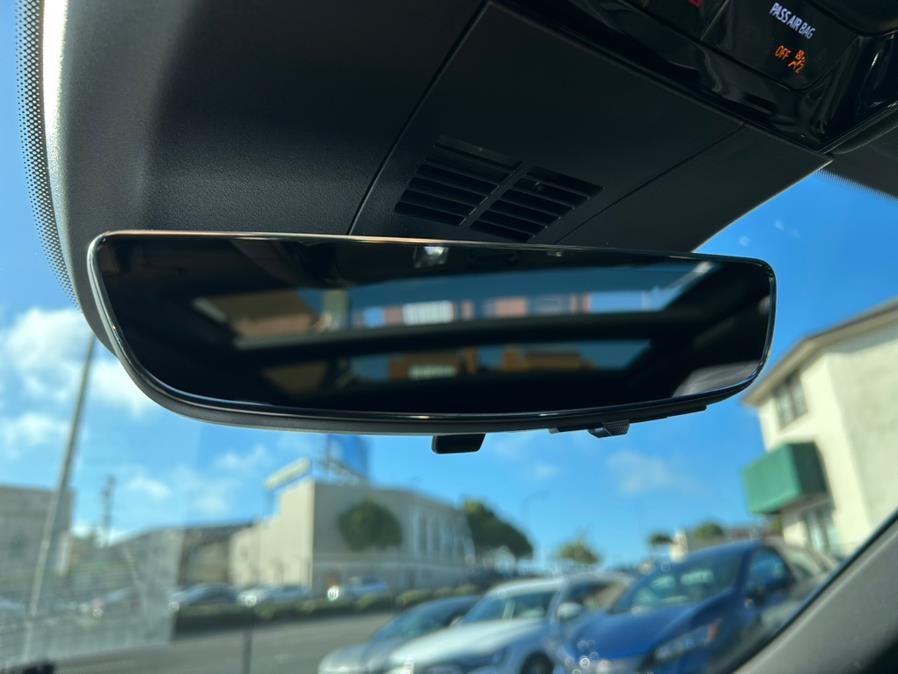 2024 Cadillac LYRIQ Luxury 3 AWD 600E4, available for sale in Daly City, California | Green Light Auto Wholesale. Daly City, California 2024 Cadillac LYRIQ Luxury 3 AWD 600E4, available for sale in Daly City, California | Green Light Auto Wholesale. Daly City, California