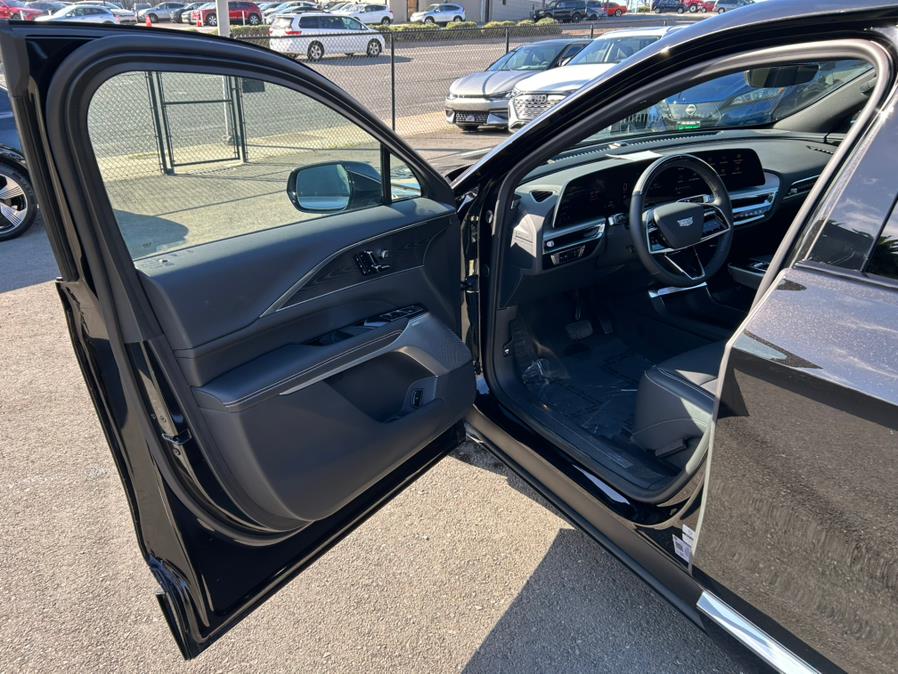 2024 Cadillac LYRIQ Luxury 3 AWD 600E4, available for sale in Daly City, California | Green Light Auto Wholesale. Daly City, California 2024 Cadillac LYRIQ Luxury 3 AWD 600E4, available for sale in Daly City, California | Green Light Auto Wholesale. Daly City, California