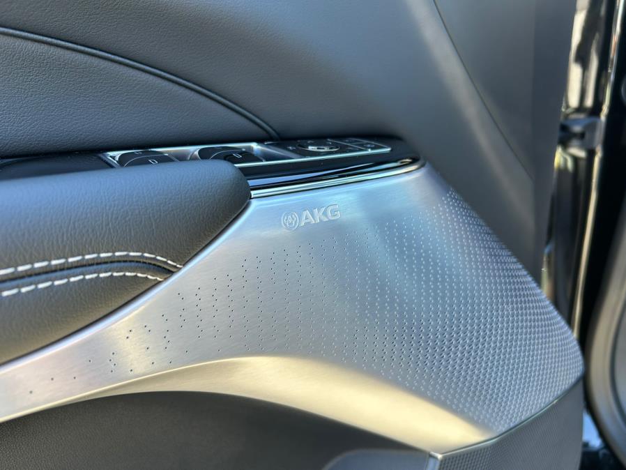 2024 Cadillac LYRIQ Luxury 3 AWD 600E4, available for sale in Daly City, California | Green Light Auto Wholesale. Daly City, California 2024 Cadillac LYRIQ Luxury 3 AWD 600E4, available for sale in Daly City, California | Green Light Auto Wholesale. Daly City, California