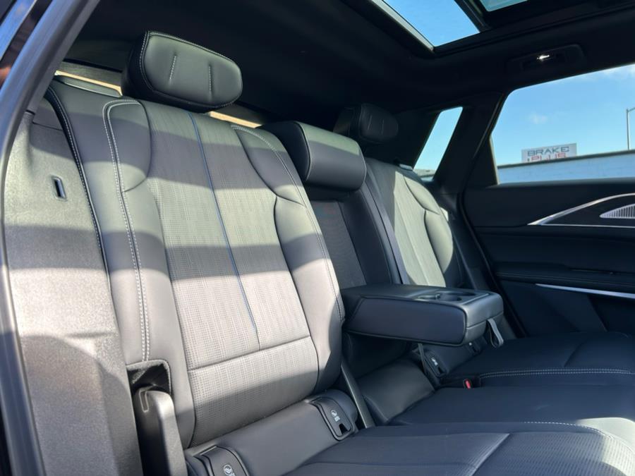 2024 Cadillac LYRIQ Luxury 3 AWD 600E4, available for sale in Daly City, California | Green Light Auto Wholesale. Daly City, California 2024 Cadillac LYRIQ Luxury 3 AWD 600E4, available for sale in Daly City, California | Green Light Auto Wholesale. Daly City, California