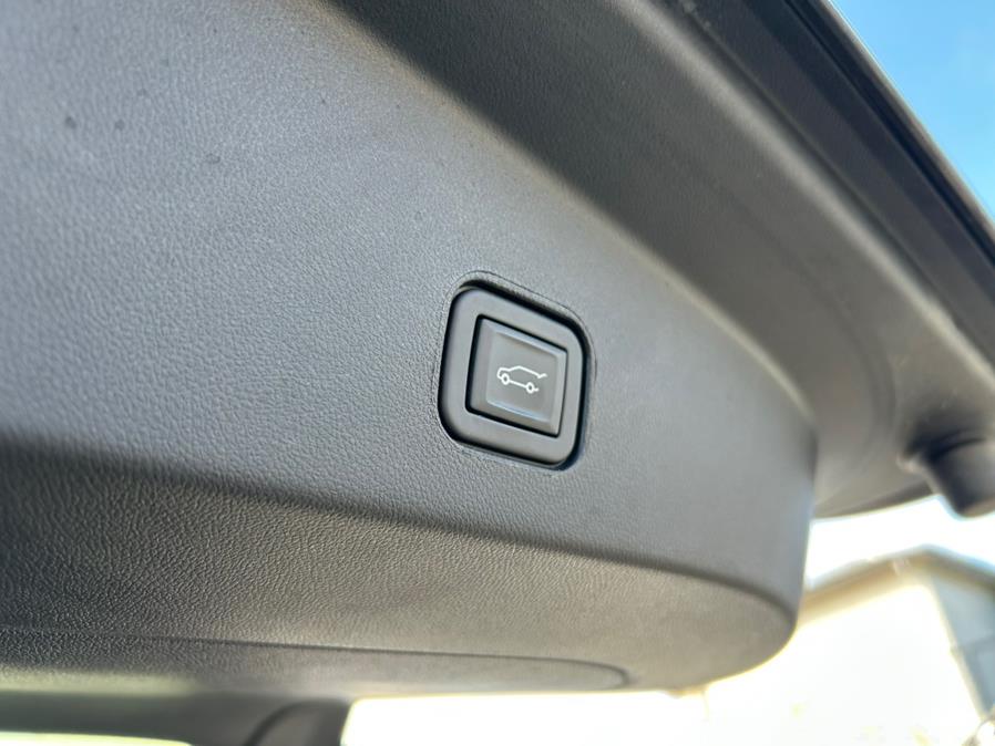 2024 Cadillac LYRIQ Luxury 3 AWD 600E4, available for sale in Daly City, California | Green Light Auto Wholesale. Daly City, California 2024 Cadillac LYRIQ Luxury 3 AWD 600E4, available for sale in Daly City, California | Green Light Auto Wholesale. Daly City, California