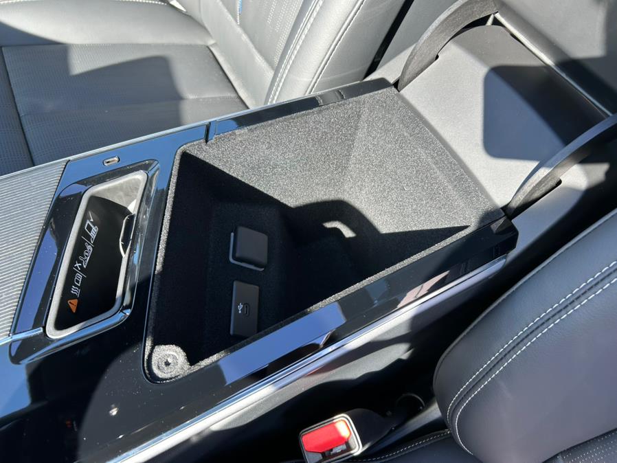 2024 Cadillac LYRIQ Luxury 3 AWD 600E4, available for sale in Daly City, California | Green Light Auto Wholesale. Daly City, California 2024 Cadillac LYRIQ Luxury 3 AWD 600E4, available for sale in Daly City, California | Green Light Auto Wholesale. Daly City, California