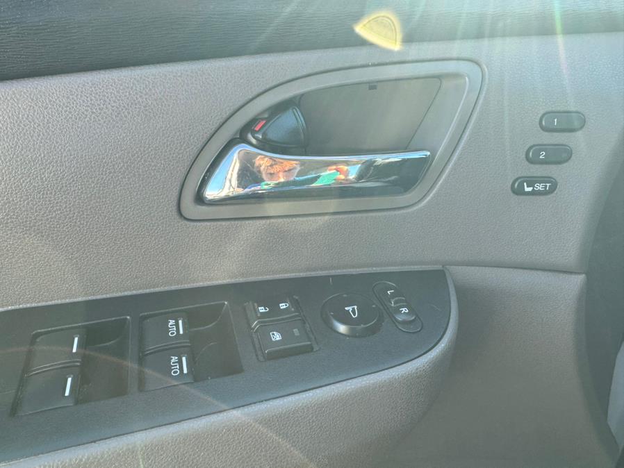 2014 Honda Odyssey 5dr Touring, available for sale in New Britain, Connecticut | Supreme Automotive. New Britain, Connecticut 2014 Honda Odyssey 5dr Touring, available for sale in New Britain, Connecticut | Supreme Automotive. New Britain, Connecticut