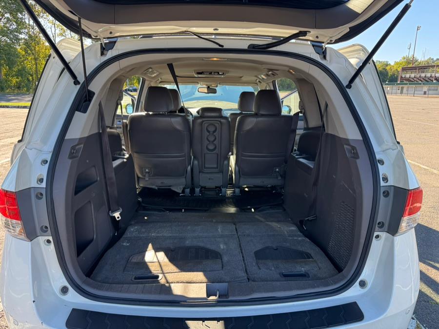 2014 Honda Odyssey 5dr Touring, available for sale in New Britain, Connecticut | Supreme Automotive. New Britain, Connecticut 2014 Honda Odyssey 5dr Touring, available for sale in New Britain, Connecticut | Supreme Automotive. New Britain, Connecticut