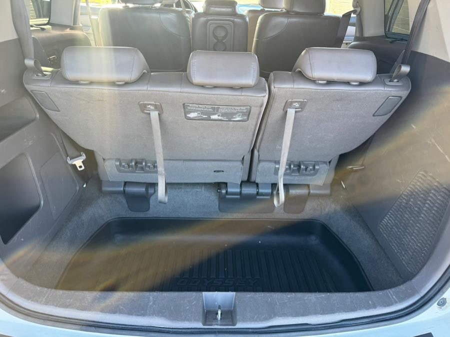 2014 Honda Odyssey 5dr Touring, available for sale in New Britain, Connecticut | Supreme Automotive. New Britain, Connecticut 2014 Honda Odyssey 5dr Touring, available for sale in New Britain, Connecticut | Supreme Automotive. New Britain, Connecticut