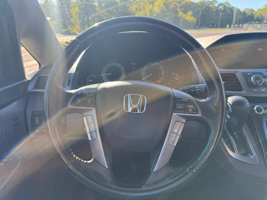 2014 Honda Odyssey 5dr Touring, available for sale in New Britain, Connecticut | Supreme Automotive. New Britain, Connecticut 2014 Honda Odyssey 5dr Touring, available for sale in New Britain, Connecticut | Supreme Automotive. New Britain, Connecticut