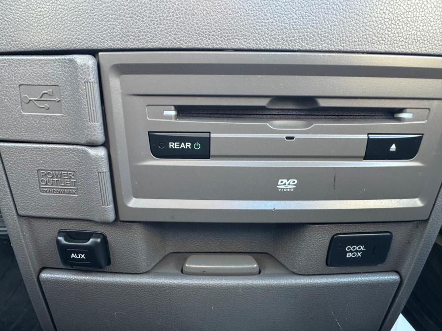 2014 Honda Odyssey 5dr Touring, available for sale in New Britain, Connecticut | Supreme Automotive. New Britain, Connecticut 2014 Honda Odyssey 5dr Touring, available for sale in New Britain, Connecticut | Supreme Automotive. New Britain, Connecticut