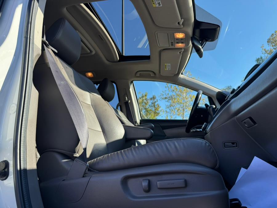 2014 Honda Odyssey 5dr Touring, available for sale in New Britain, Connecticut | Supreme Automotive. New Britain, Connecticut 2014 Honda Odyssey 5dr Touring, available for sale in New Britain, Connecticut | Supreme Automotive. New Britain, Connecticut