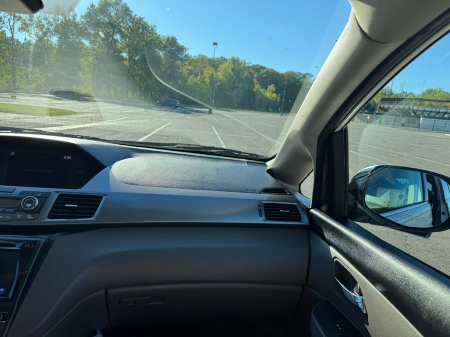 2014 Honda Odyssey 5dr Touring, available for sale in New Britain, Connecticut | Supreme Automotive. New Britain, Connecticut 2014 Honda Odyssey 5dr Touring, available for sale in New Britain, Connecticut | Supreme Automotive. New Britain, Connecticut