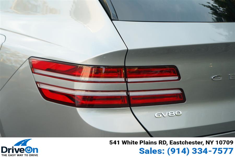 2024 Genesis GV80 Prestige Signature photo 3
