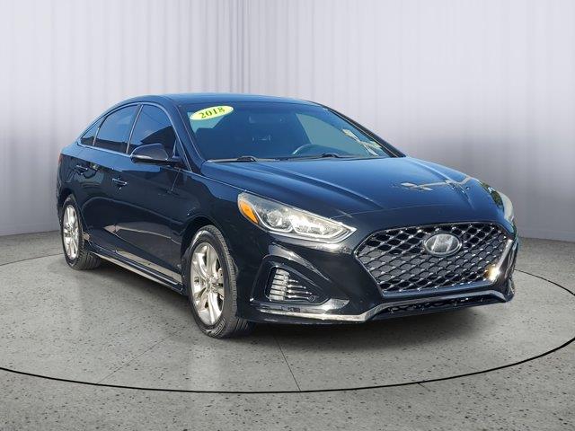 Used 2018 Hyundai Sonata in Fort Myers, Florida | Carlux Fort Myers. Fort Myers, Florida