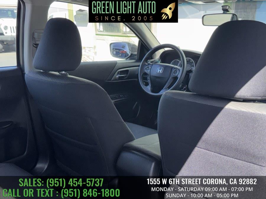 2015 Honda Accord LX photo 21