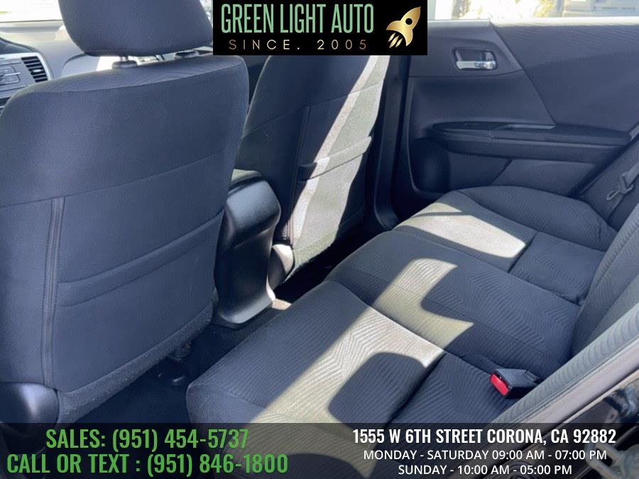 2015 Honda Accord LX photo 19