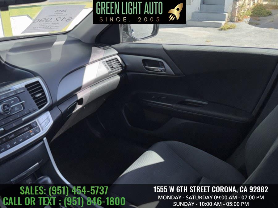 2015 Honda Accord LX photo 17
